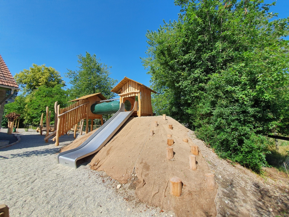 Neuer Spielplatz ist offen